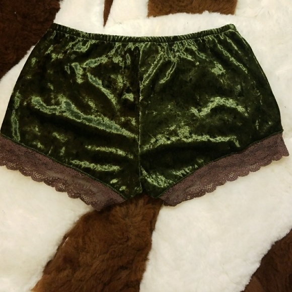 Green Velvet boy shorts Panties - Picture 2 of 4